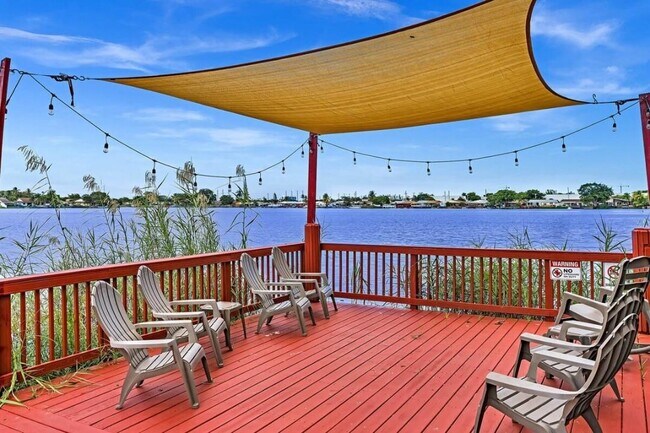 property at 5824 N Park Rd