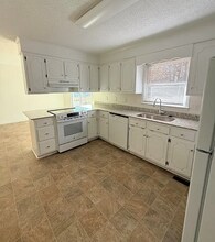 100 Lakeview Cir in Clemson, SC - Building Photo - Building Photo