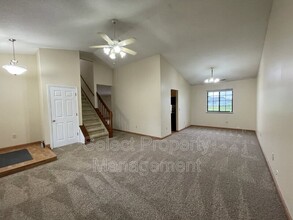 8422 Lionsgate Run in Fort Wayne, IN - Building Photo - Building Photo