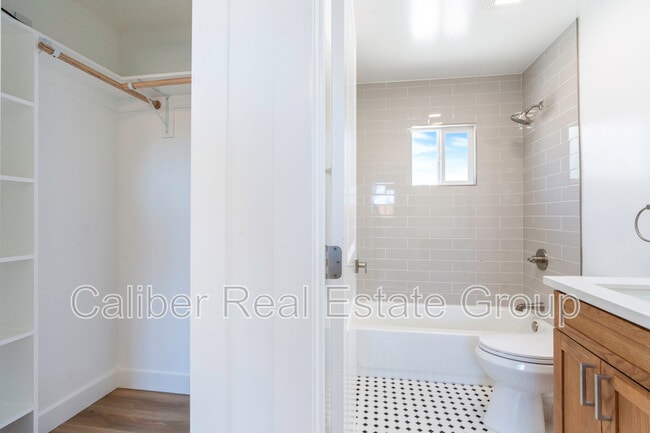 property at 478 N Pine St
