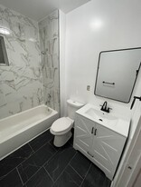 740 Iranistan Ave, Unit 2 in Bridgeport, CT - Building Photo