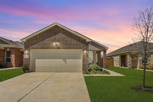 property at 21262 Hbr Shr Dr