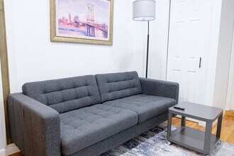 305 E 104th St, Unit SI ID1032015P in New York, NY - Building Photo - Building Photo