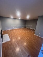 2414 Fleury Way in Stockton, CA - Building Photo - Building Photo