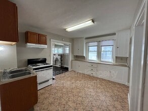 37 W Melford Ave in Dayton, OH - Building Photo - Building Photo