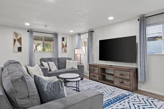 4030 W Sherman St in Phoenix, AZ - Building Photo - Building Photo