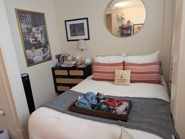 1665 Commonwealth Ave, Unit 8 in Boston, MA - Building Photo - Building Photo