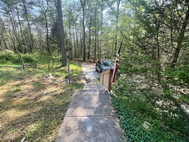 61 Deer Hill Rd in Wurtsboro, NY - Building Photo - Building Photo