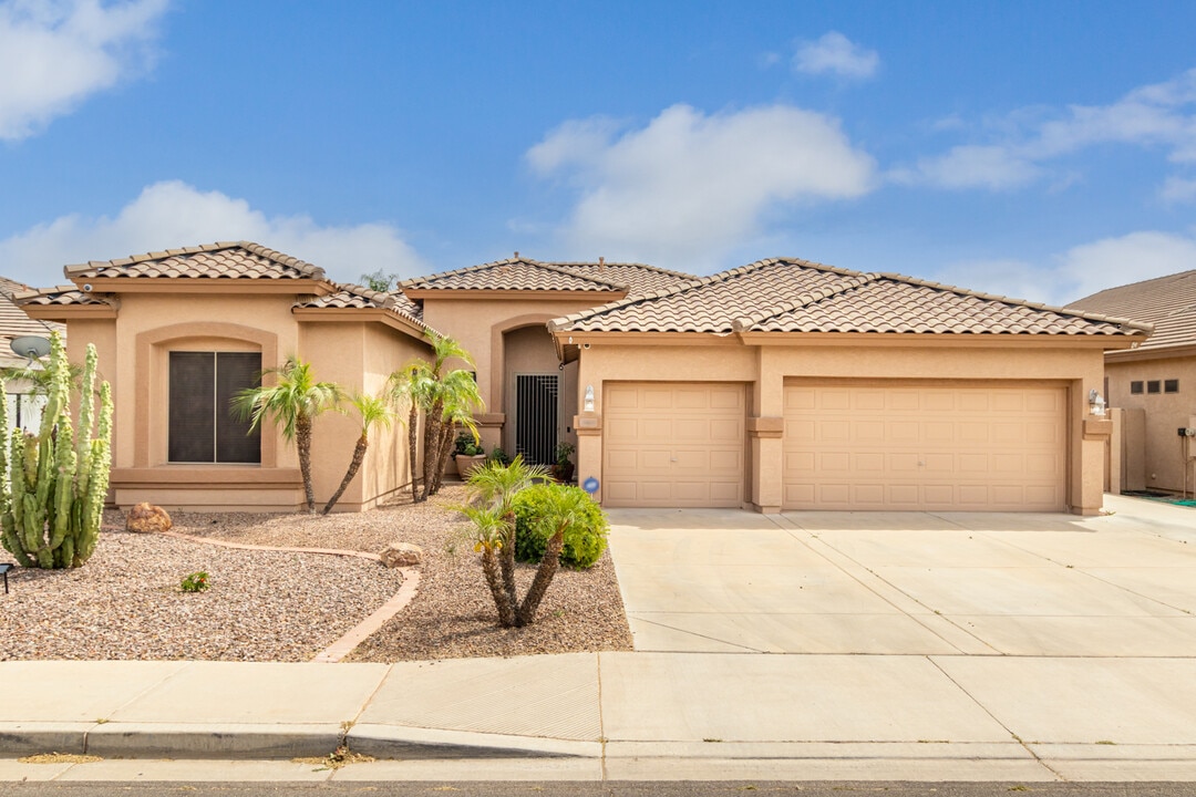 3465 E Parkview Dr in Gilbert, AZ - Foto de edificio