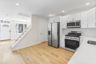 2441 E Firth St in Philadelphia, PA - Building Photo - Building Photo