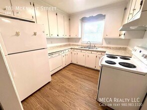 701 McKnight St in Belmont, NC - Building Photo - Building Photo