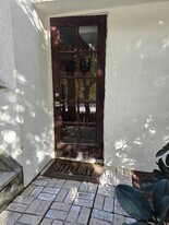 3345 Oliphant St in San Diego, CA - Building Photo