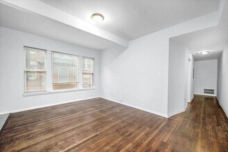 6039 S Michigan Ave in Chicago, IL - Building Photo - Building Photo