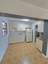 120 NW 43rd Pl in Miami, FL - Building Photo - Building Photo