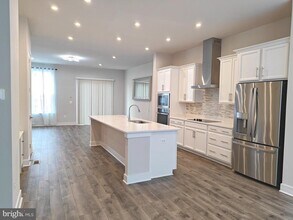 2393 Liberty Lp in Herndon, VA - Building Photo - Building Photo