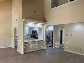 4534 Whitney Ave in Sacramento, CA - Building Photo - Building Photo