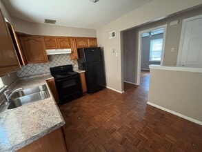 6118 Hancock Ave in Berkeley, MO - Building Photo - Building Photo