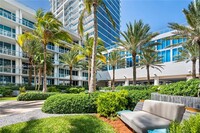 6801 Collins Ave, Unit 505 in Miami Beach, FL - Building Photo - Building Photo