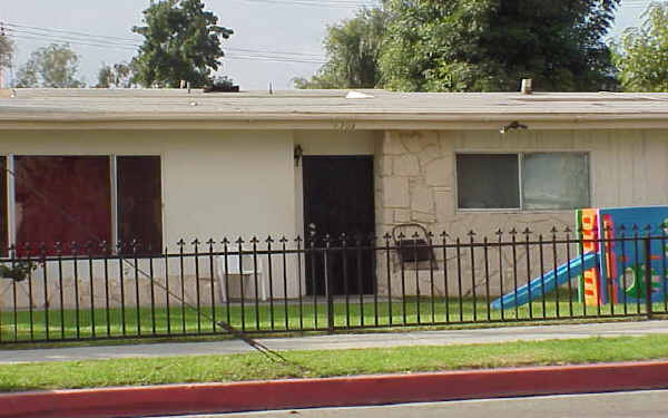 1303 N Grove Ave in Ontario, CA - Building Photo - Building Photo