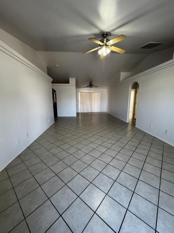3358 E Ames Ave in Kingman, AZ - Building Photo - Building Photo