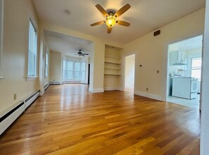 19 Gooding St-Unit -2 in Pawtucket, RI - Building Photo - Building Photo