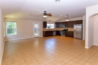 828 Middle Creek Dr in Buda, TX - Building Photo - Building Photo