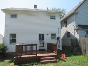 3443 W 120th St in Cleveland, OH - Foto de edificio - Building Photo
