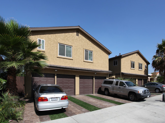 4352-4358 Swift Ave in San Diego, CA - Building Photo - Building Photo