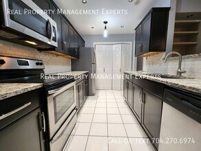 3707 Colony Crossing Dr in Charlotte, NC - Building Photo - Building Photo