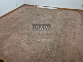 2155 S 102nd St in West Allis, WI - Building Photo