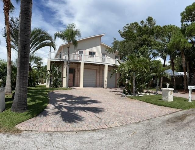 134 Carlyle Dr in Palm Harbor, FL - Building Photo - Building Photo