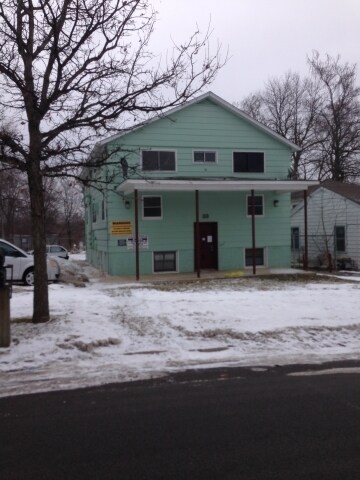 33 N Sumner Ave in Aurora, IL - Foto de edificio