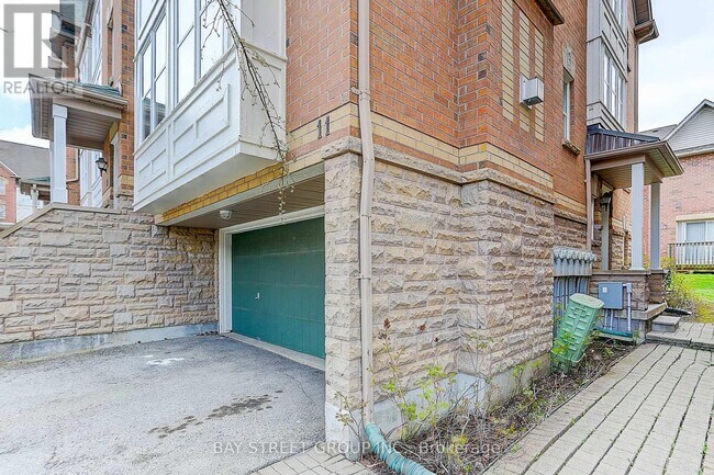 11 Michael Way in Markham, ON - Building Photo - Building Photo