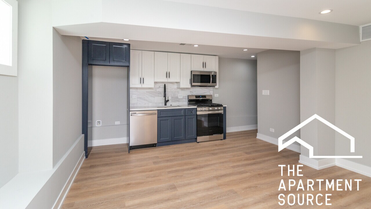 1840 W Augusta Blvd in Chicago, IL - Building Photo