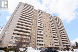 1338 York Mills Rd in Toronto, ON - Building Photo - Building Photo