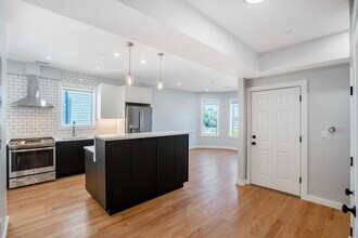 27 Linden St, Unit 1 in Boston, MA - Building Photo - Building Photo