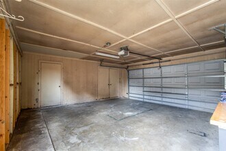 8319 Wind Willow Dr in Houston, TX - Building Photo - Building Photo