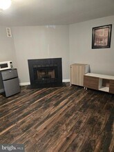 5922 Annaberg Pl in Burke Centre, VA - Building Photo - Building Photo