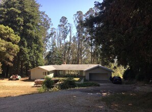 221 Gillette Rd in Watsonville, CA - Building Photo - Building Photo