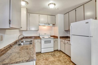 Parkwood Apartments in Santa Rosa, CA - Building Photo - Interior Photo