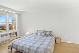 91 Strawberry Hill Ave, Unit 432 in Stamford, CT - Building Photo - Building Photo