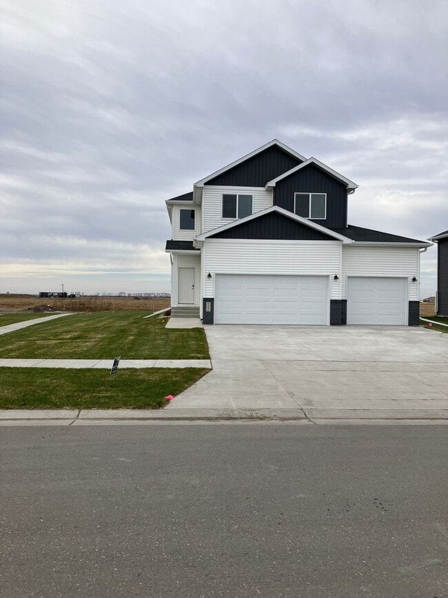 property at 6683 28th St S