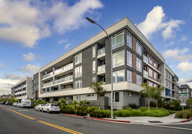 5925 Charlotte Dr in San Jose, CA - Foto de edificio - Building Photo