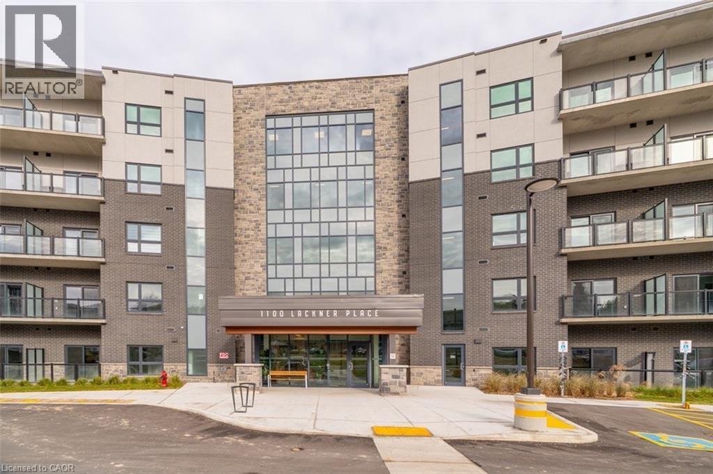 1100 Lackner Pl in Kitchener, ON - Building Photo