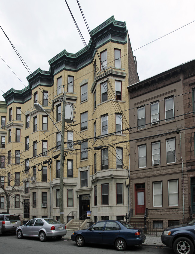 1229 Park Ave in Hoboken, NJ - Foto de edificio - Building Photo