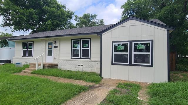 11807 Gaston Pkwy in Dallas, TX - Building Photo