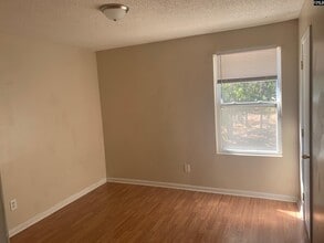 487 Bushberry Rd in Pelion, SC - Building Photo - Building Photo