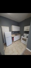 8906 W Chester Pike in Upper Darby, PA - Building Photo - Building Photo