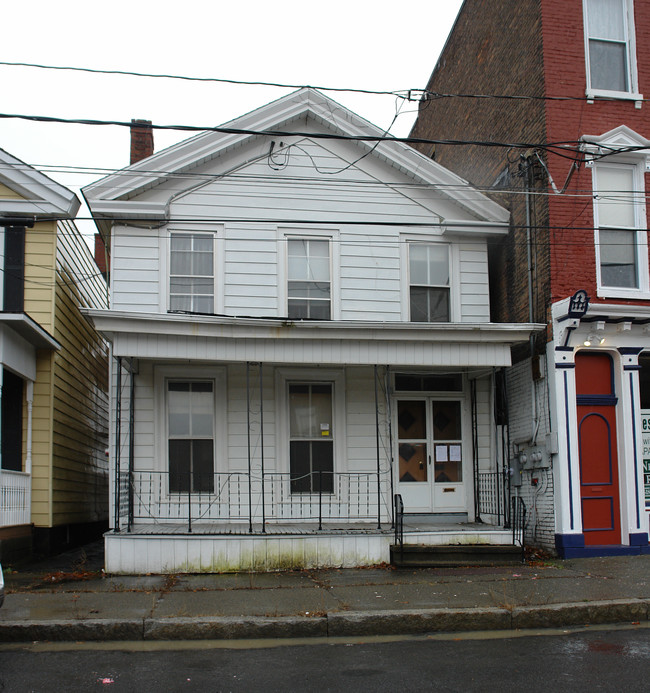 48 Oneida St in Cohoes, NY - Building Photo - Building Photo