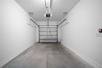 6171 Calle Ochoa St in Zephyrhills, FL - Building Photo - Building Photo